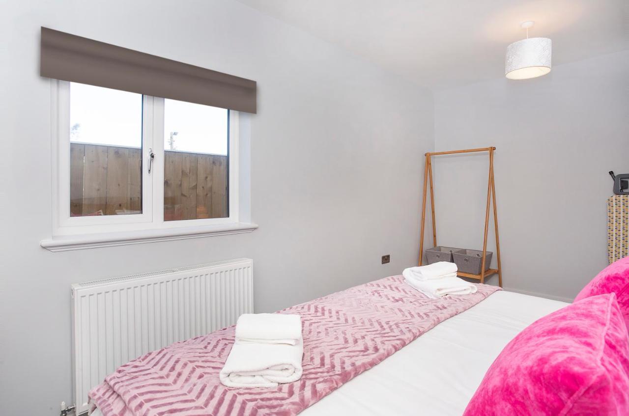 The Luxury Potting Shed With Free Parking! Apartment York Exterior photo